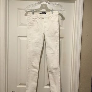 Express Women White stretch Jegging Denim Sz 2R